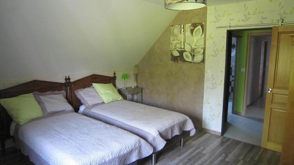 Au Chardon Bleu Bed & Breakfast Nesle Room photo